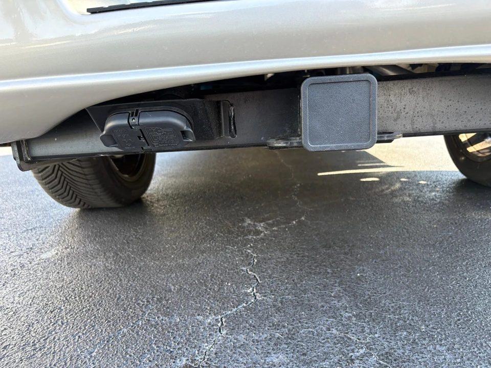 2024 GMC Savana - Image 27 of 31