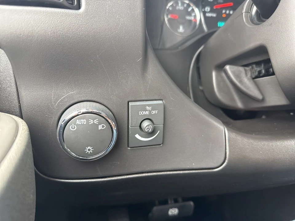 2024 GMC Savana - Image 19 of 21