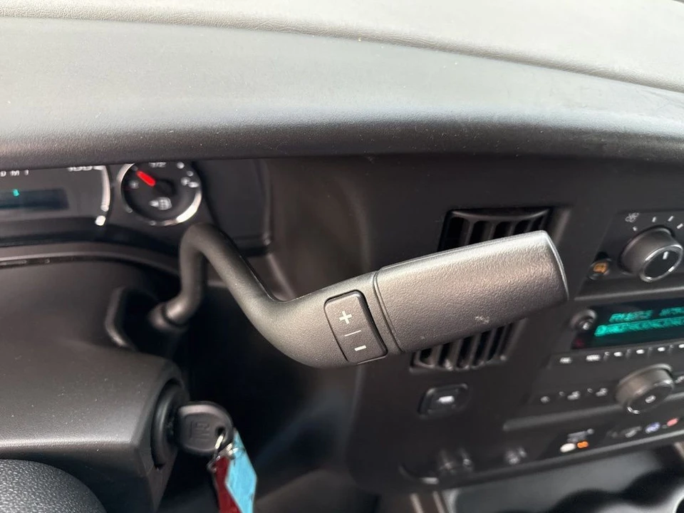 2024 GMC Savana - Image 13 of 21