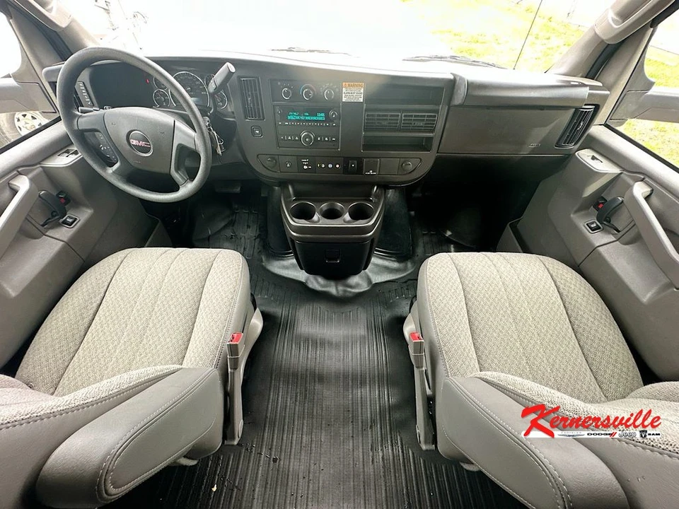 2024 GMC Savana - Image 10 of 21
