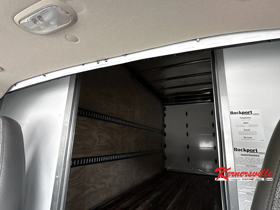 2024 GMC Savana - Image 20 of 21