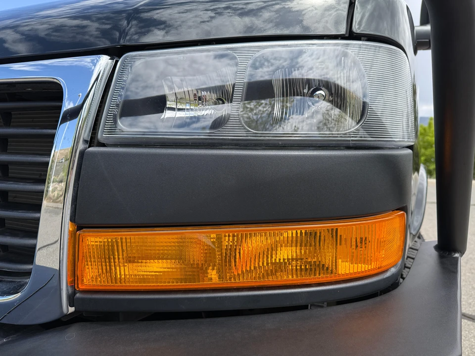 2024 GMC Savana - Image 24 of 31