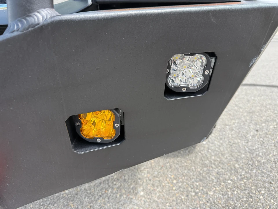 2024 GMC Savana - Image 22 of 31