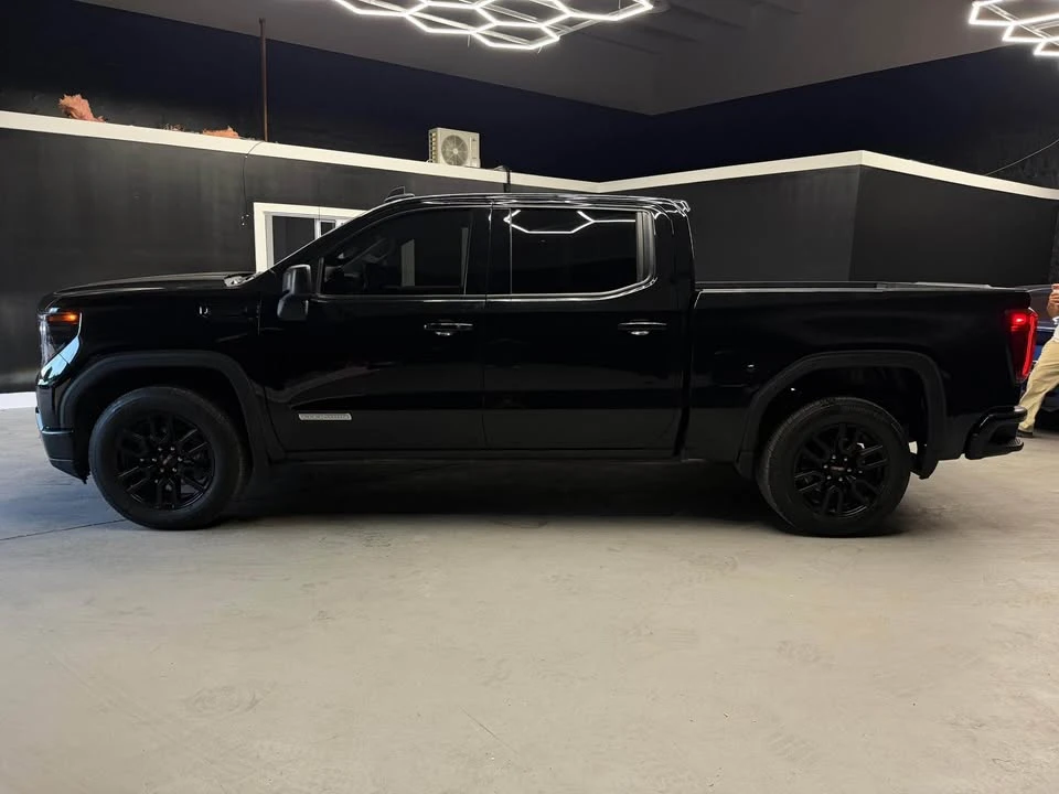 2024 GMC Sierra 5th Gen - Image 4 of 17