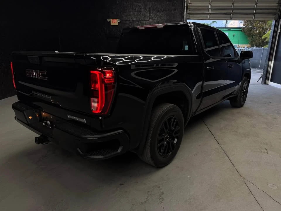 2024 GMC Sierra 5th Gen - Image 3 of 17