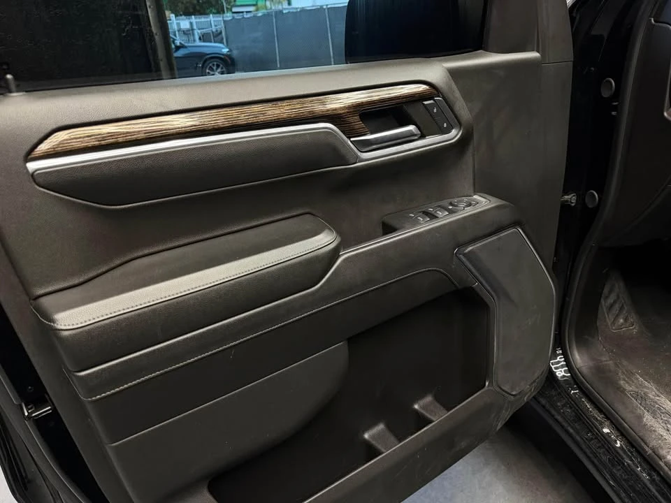 2024 GMC Sierra 5th Gen - Image 14 of 17