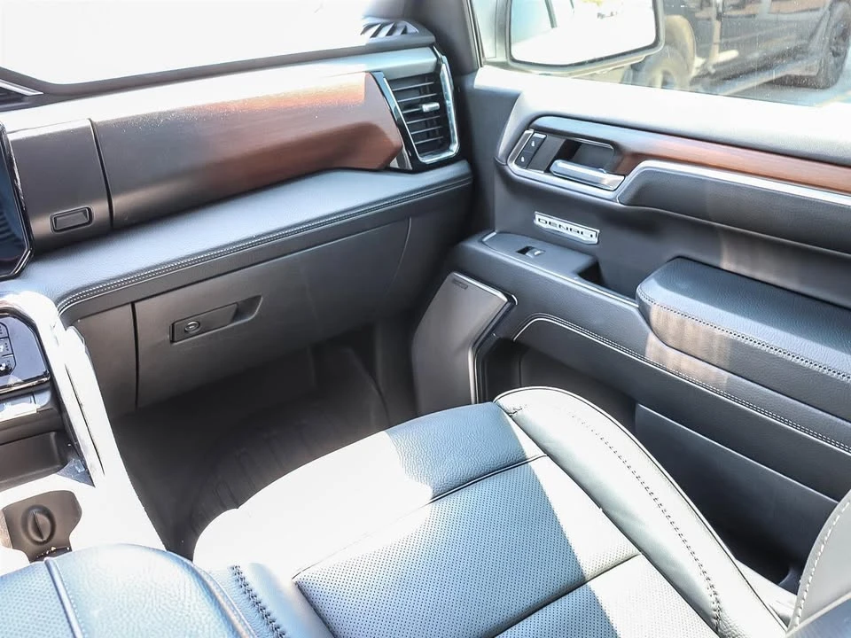 2024 GMC Sierra 5th Gen - Image 18 of 20