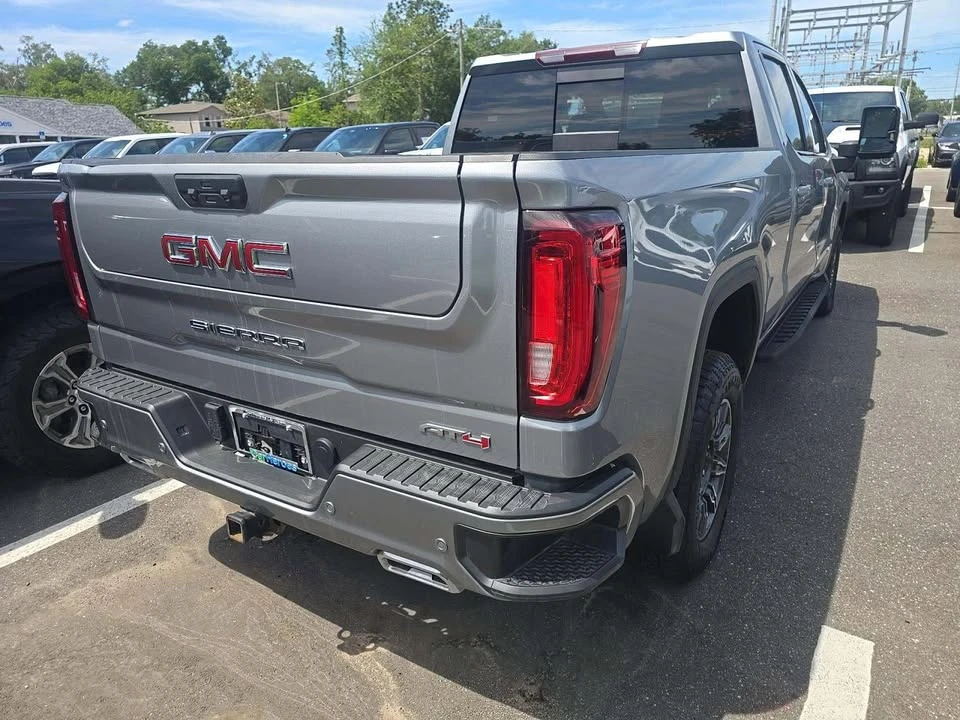 2024 GMC Sierra 5th Gen - Image 3 of 11