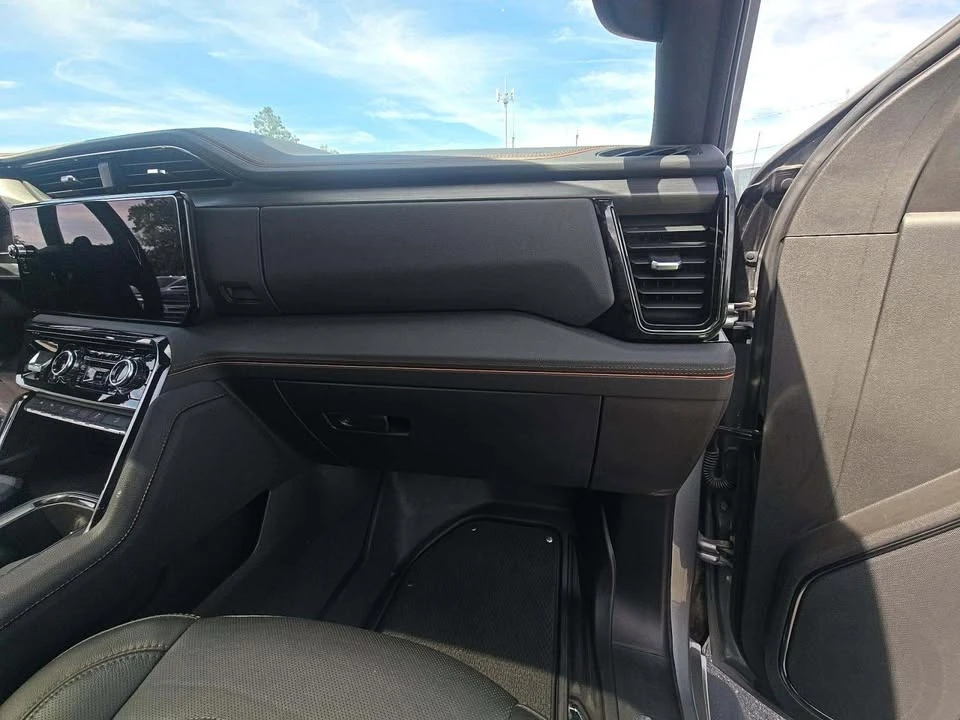 2024 GMC Sierra 5th Gen - Image 7 of 11