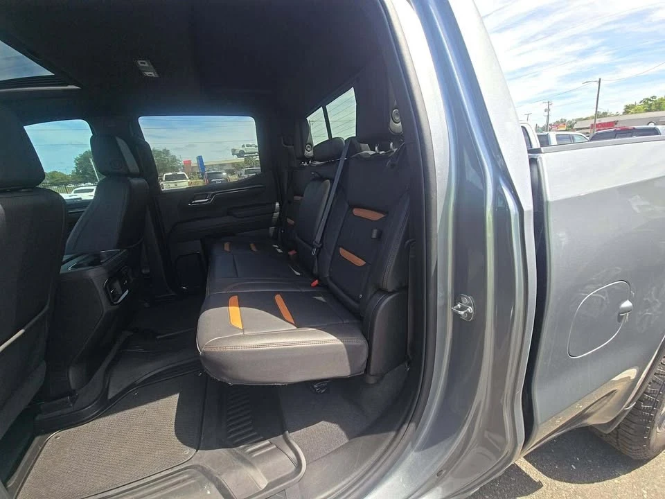 2024 GMC Sierra 5th Gen - Image 8 of 11