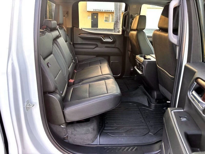 2024 GMC Sierra 5th Gen - Image 16 of 21
