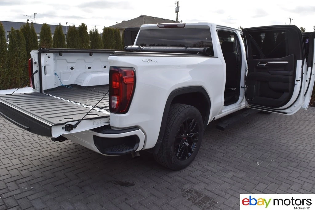 2024 GMC Sierra 5th Gen - Image 20 of 24