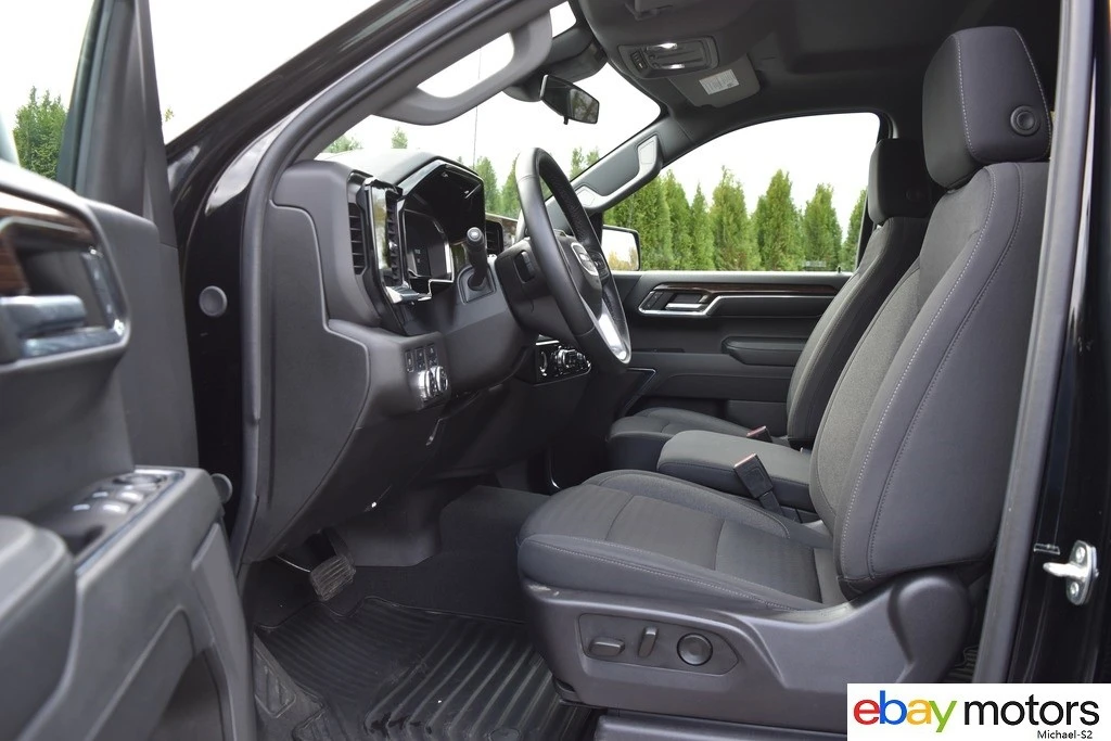 2024 GMC Sierra 5th Gen - Image 11 of 21