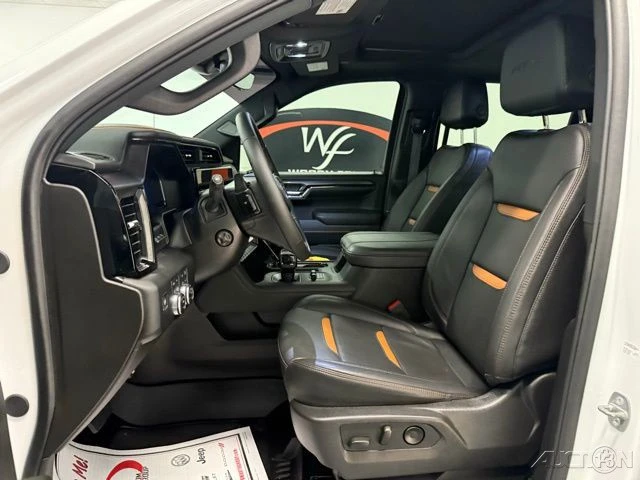 2024 GMC Sierra 5th Gen - Image 12 of 21