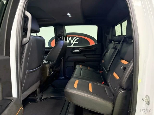 2024 GMC Sierra 5th Gen - Image 17 of 21