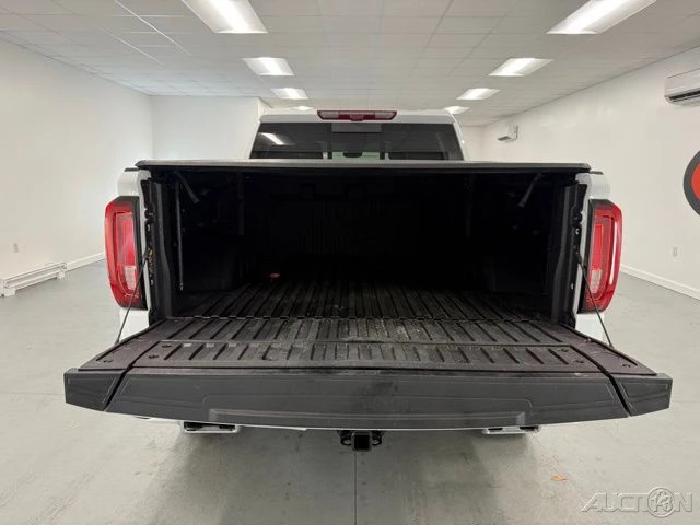 2024 GMC Sierra 5th Gen - Image 9 of 21