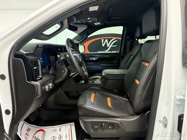 2024 GMC Sierra 5th Gen - Image 11 of 21