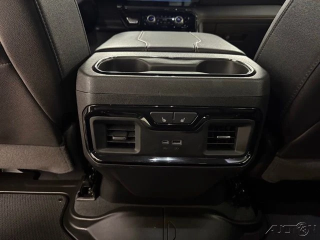 2024 GMC Sierra 5th Gen - Image 18 of 21
