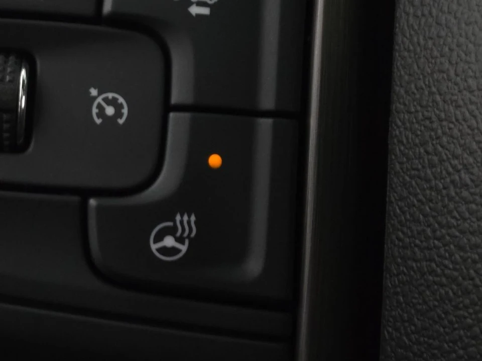 2024 GMC Sierra 5th Gen - Image 11 of 12