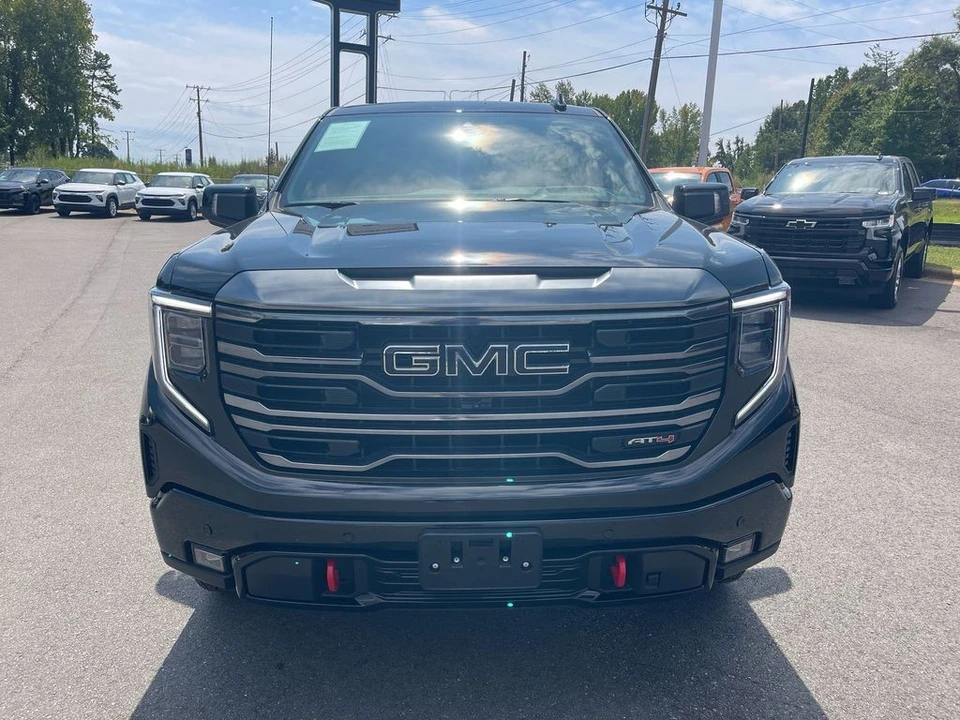 2024 GMC Sierra 5th Gen - Image 8 of 12