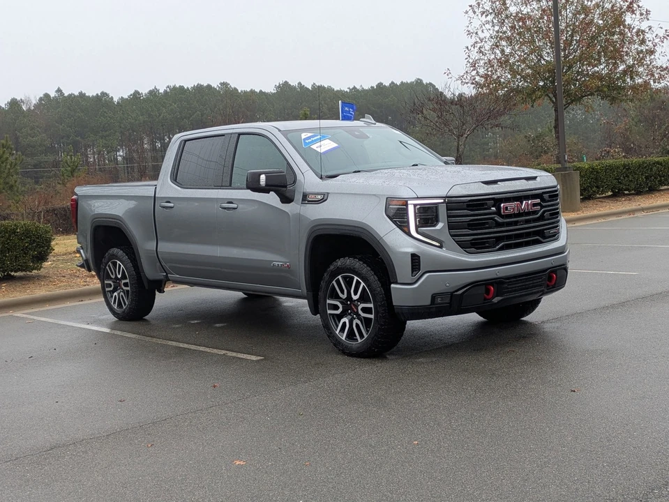 2024 GMC Sierra 5th Gen - Image 2 of 12
