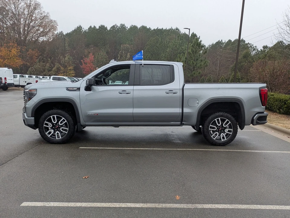 2024 GMC Sierra 5th Gen - Image 7 of 12