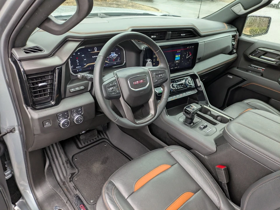 2024 GMC Sierra 5th Gen - Image 15 of 21