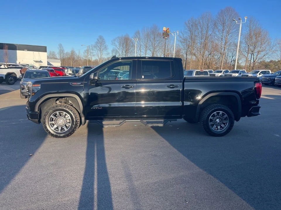 2024 GMC Sierra 5th Gen - Image 2 of 21