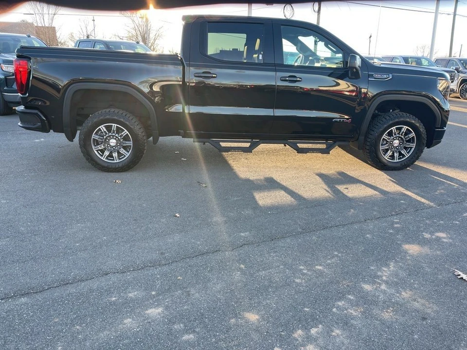 2024 GMC Sierra 5th Gen - Image 6 of 21