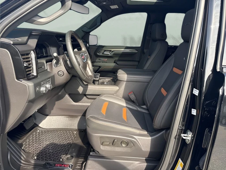 2024 GMC Sierra 5th Gen - Image 9 of 21