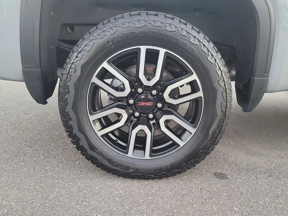 2024 GMC Sierra 5th Gen - Image 5 of 21