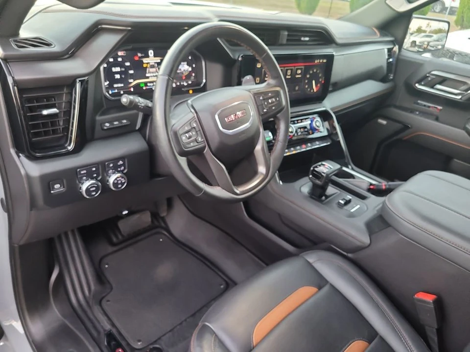 2024 GMC Sierra 5th Gen - Image 15 of 21