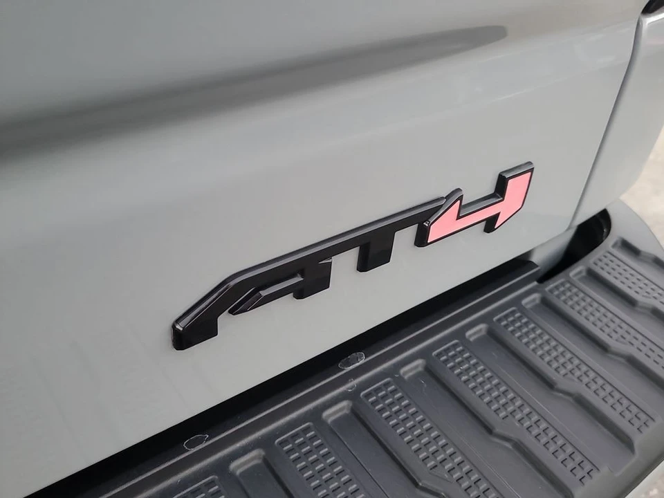 2024 GMC Sierra 5th Gen - Image 7 of 21