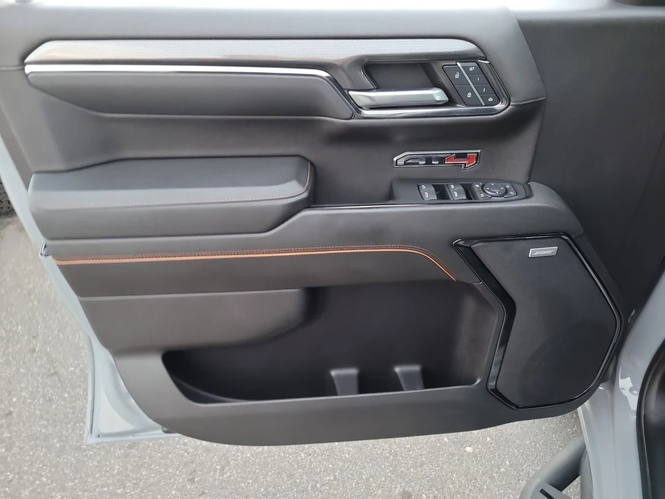 2024 GMC Sierra 5th Gen - Image 13 of 21