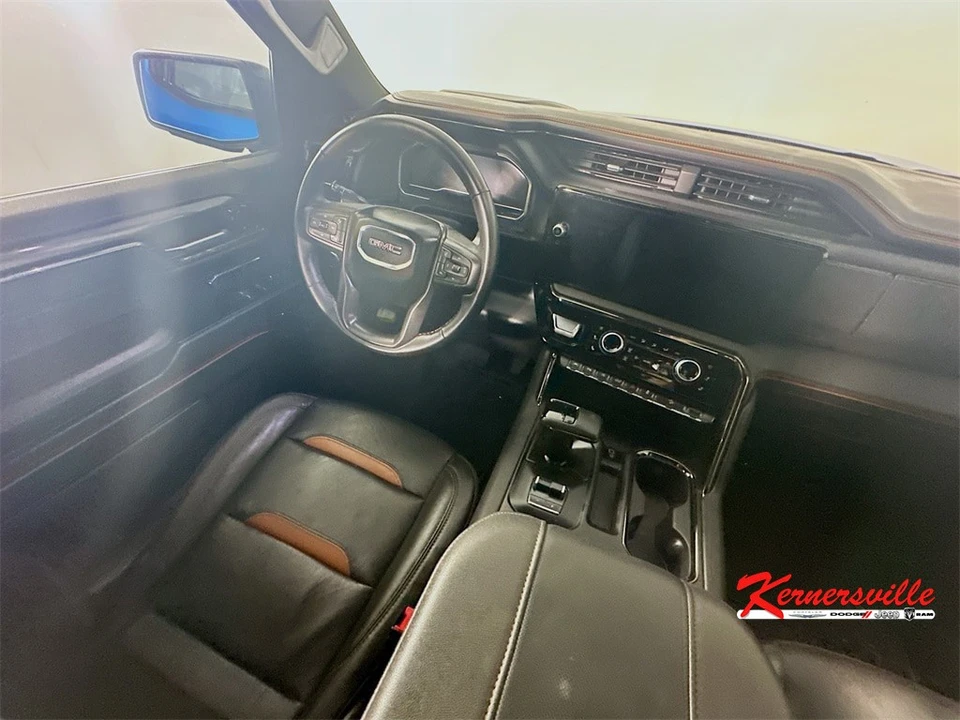 2024 GMC Sierra 5th Gen - Image 9 of 12