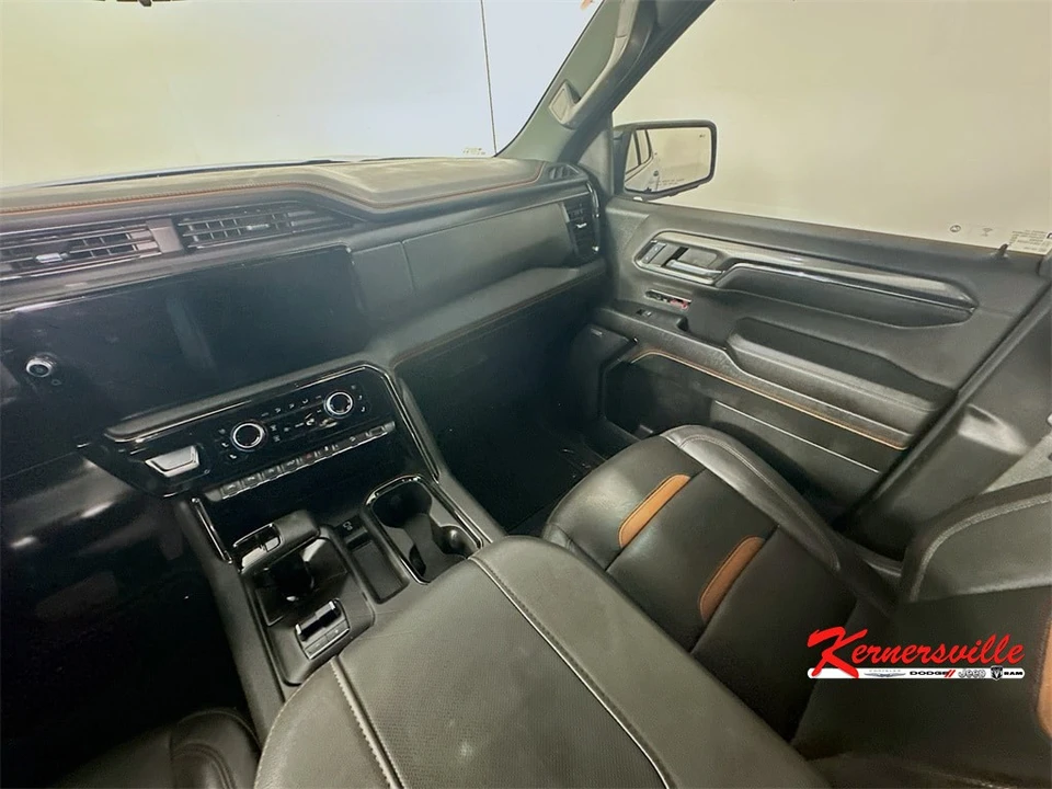 2024 GMC Sierra 5th Gen - Image 11 of 12