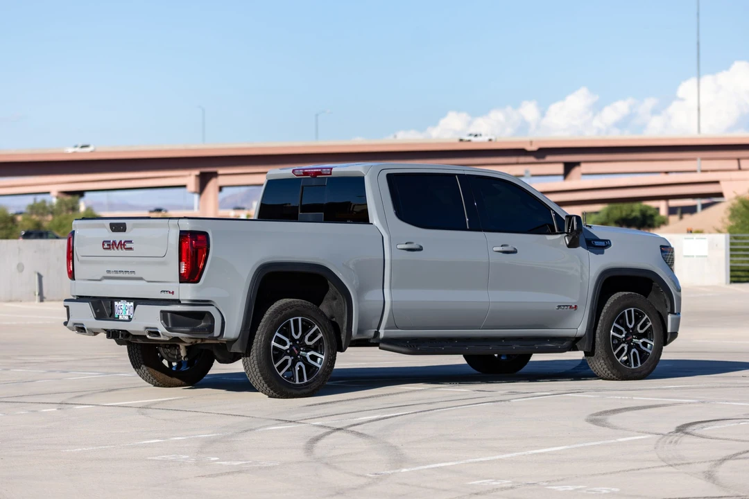 2024 GMC Sierra 5th Gen - Image 6 of 31