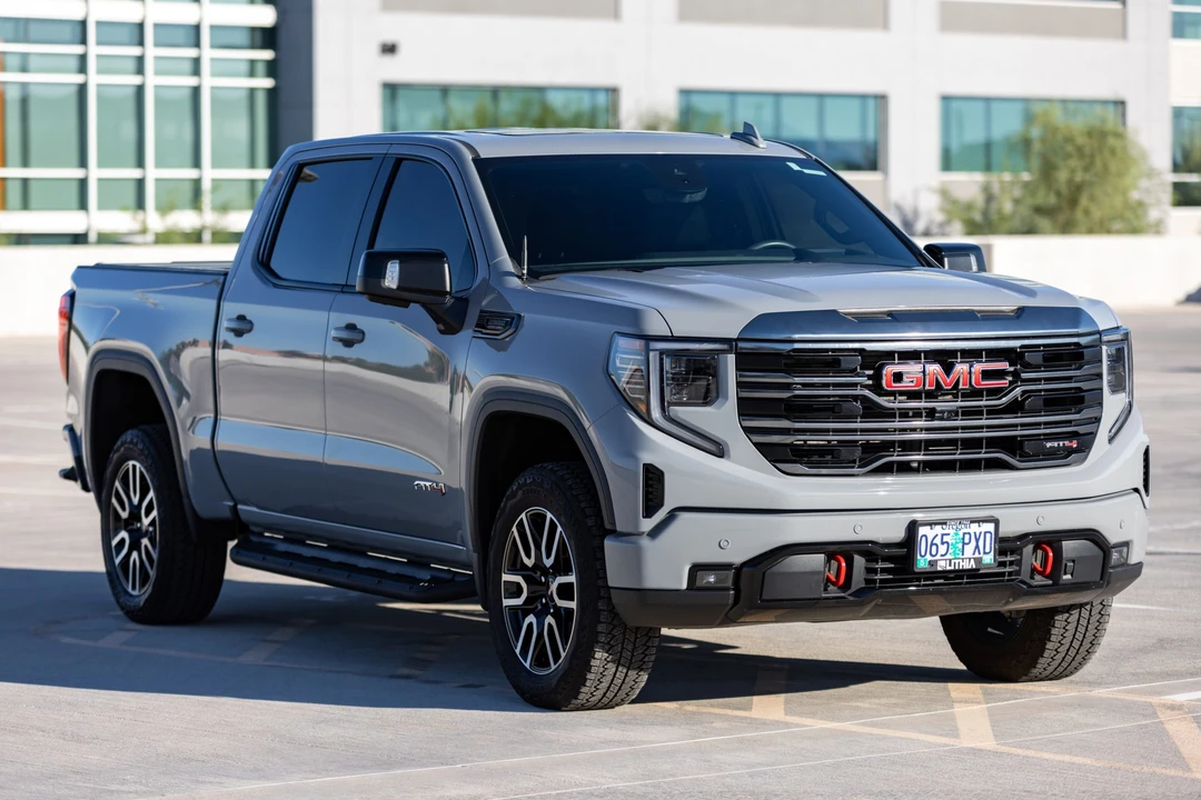 2024 GMC Sierra 5th Gen - Image 4 of 31