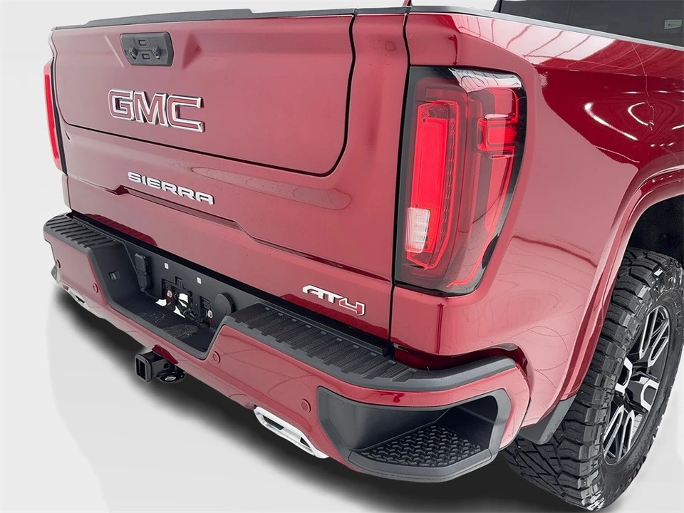 2024 GMC Sierra 5th Gen - Image 11 of 12