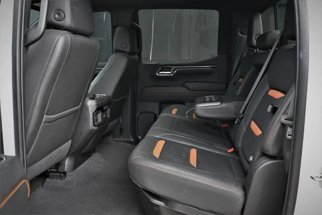 2024 GMC Sierra 5th Gen - Image 16 of 20