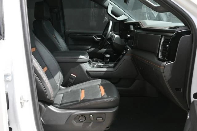 2024 GMC Sierra 5th Gen - Image 14 of 20