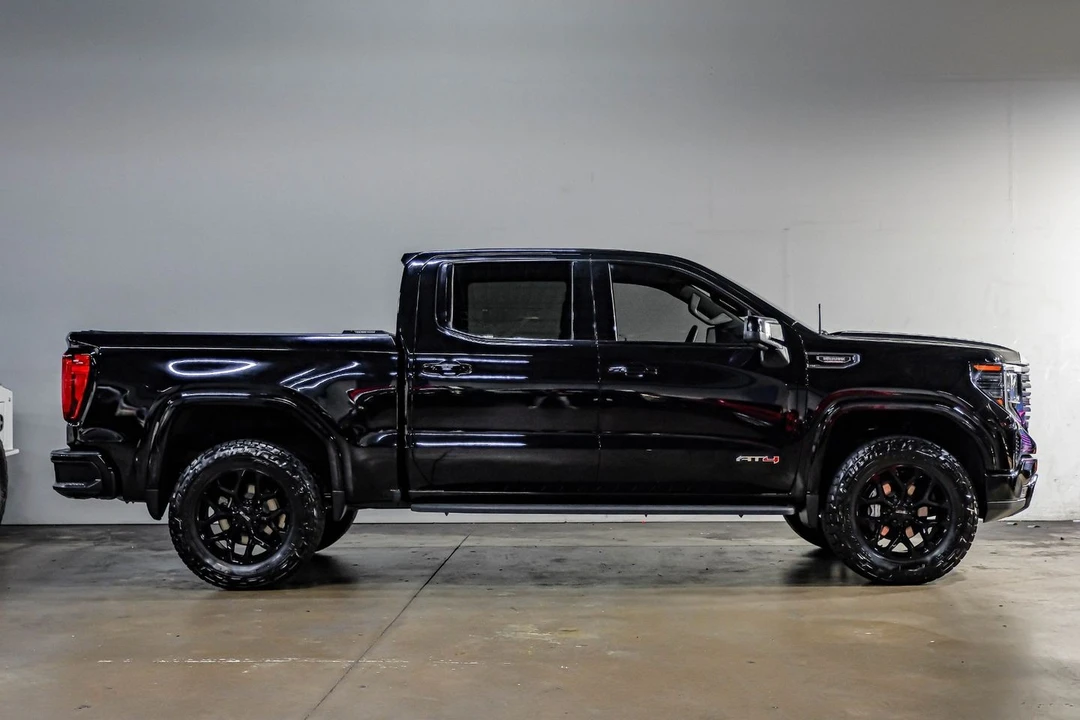 2024 GMC Sierra 5th Gen - Image 11 of 12