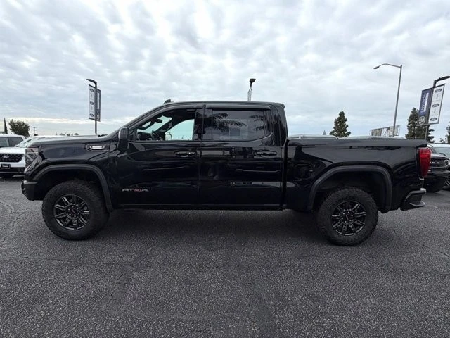 2024 GMC Sierra 5th Gen - Image 9 of 12
