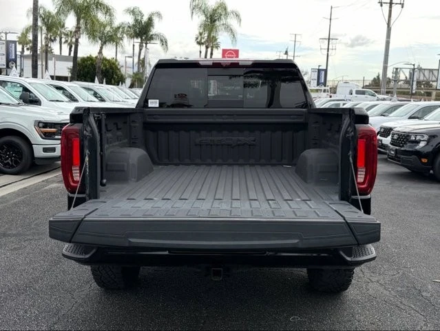 2024 GMC Sierra 5th Gen - Image 20 of 21