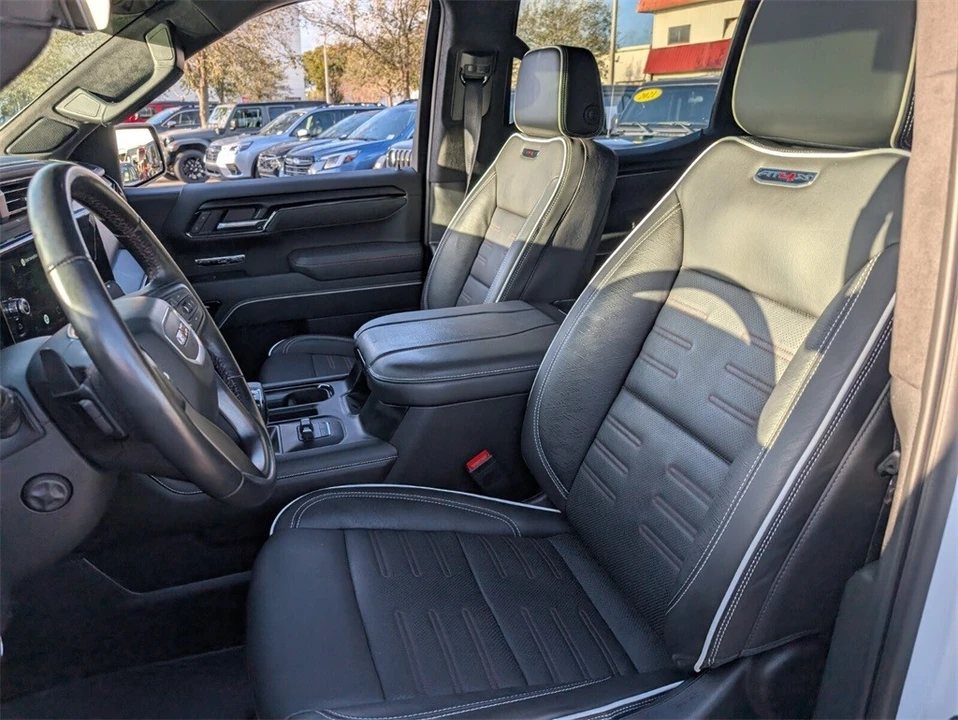 2024 GMC Sierra 5th Gen - Image 12 of 12