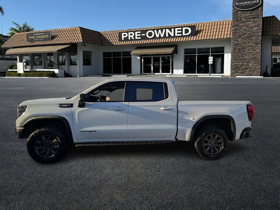 2024 GMC Sierra 5th Gen - Image 4 of 21