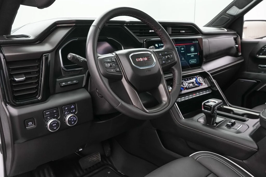 2024 GMC Sierra 5th Gen - Image 15 of 21