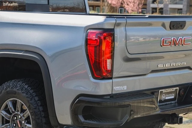 2024 GMC Sierra 5th Gen - Image 10 of 21