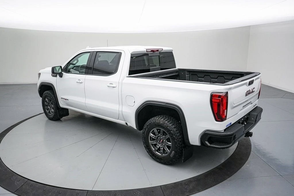 2024 GMC Sierra 5th Gen - Image 8 of 21