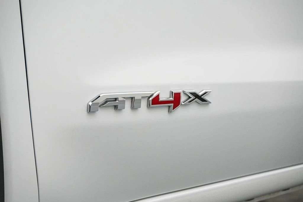 2024 GMC Sierra 5th Gen - Image 13 of 21